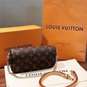 LOUIS VUITTON IVY Monogram Chain Shoulder Bag in Classic Brown